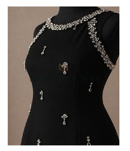 Elegante Mini Vestido de Algodón y Seda con Adornos de Piedras de Lujo, Ropa de Fiesta Moderna para Mujer y Atractivo Elegante - Product Image 1