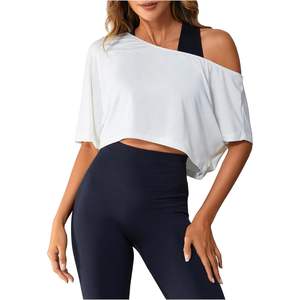 Haut court de yoga asymétrique pour femme, col épaules dénudées, manches mi-longues, t-shirt de sport respirant en Spandex et Polyester - Product Image 2