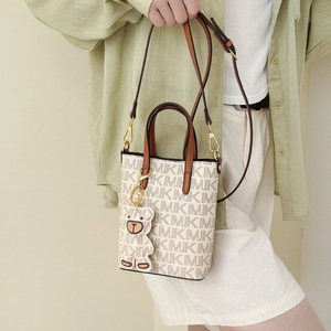 Bolso de Mano Pequeño para Mujer, Bolso para Teléfono, Estilo 2026, Bolso Tote Chic Estampado, Versátil, de Alta Gama, Bandolera - Product Image 4