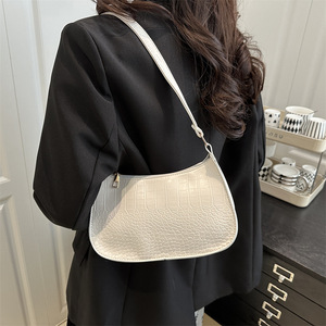 กระเป๋าสะพายไหล่สายเดี่ยวผ้าโพลีเอสเตอร์ลายวินเทจสำหรับผู้หญิง ฤดูใบไม้ผลิ 2026 แฟชั่นใหม่ กระเป๋าใต้วงแขน สไตล์เกาหลี เรียบง่าย - Product Image 4