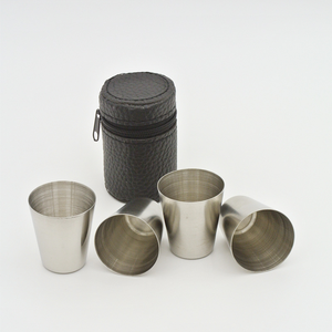 4 teile/satz Outdoor-Reise-Edelstahl-Tassen Mini-<span class=keywords><strong>Set</strong></span> Gläser für Whisky Wein mit Fall Portable Drink <span class=keywords><strong>Ware</strong></span> - Product Image 1