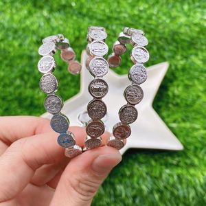 Elegantes encantos de lujo a granel de moda milagro religioso Guadalupe <span class=keywords><strong>San</strong></span> <span class=keywords><strong>Benito</strong></span> forma de moneda Brazaletes abiertos Pulseras - Product Image 2