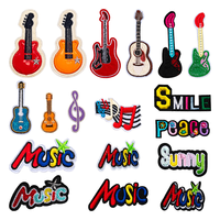 Patchs thermocollants en tissu non tissé de haute qualité, faits à la main, brodés en 3D, motifs Guitare Rock, Étoile, Fleur, Cœur, pour chapeaux, vente en gros
