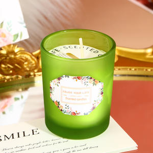 Vela perfumada de cera de soja de 60g personalizada al por mayor, caja de regalo de vela de fragancia de copa de cristal sin humo romántica - Product Image 2