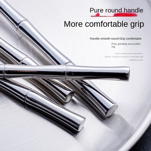 Couteau à steak en acier inoxydable 304 de haute qualité, <span class=keywords><strong>manche</strong></span> créatif en forme de <span class=keywords><strong>bambou</strong></span>, ensemble de <span class=keywords><strong>couverts</strong></span> fourchette et cuillère pour restaurant et hôtel - Product Image 4