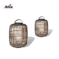 Lampe solaire décorative d'extérieur en rotin tressé à la main Artie, imperméable, pour la maison et le jardin