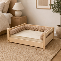 Lit pour animaux de compagnie en bois de pin naturel avec matelas moelleux et rebord tressé, vente en gros d'usine