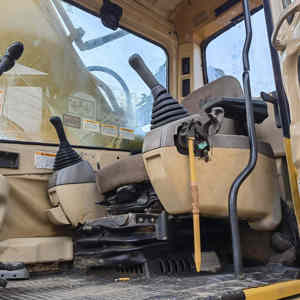 Utilisé pour les pelleteuses Cat 330B/Caterpillar 30t Les composants du noyau de la chenille à usage intensif comprennent la pompe à moteur Garantie 1 an - Product Image 6