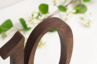 Numéros de Table de mariage en bois contreplaqué décor de mariage moderne brun foncé numéro de Table personnalisé numéros de Table de mariage personnalisés