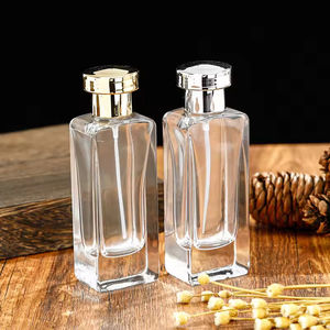 Suministro de Fábrica: Atomizador de Perfume Cuadrado de 50ml de Vidrio con Pulverizador Dorado, Plateado o Negro, Etiqueta Adhesiva Disponible - Product Image 5