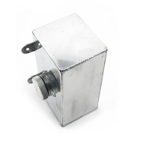 Réservoir d'eau auxiliaire en alliage d'aluminium 2L pour le refroidissement et la ventilation, avec fixation par vis - Product Image 1