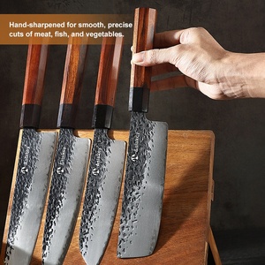 Cuchillo de Chef de Cocina Profesional de Acero Inoxidable Japonés 9Cr18mov de 3 Capas con Alto Contenido de Carbono y Mango de Madera de <span class=keywords><strong>8</strong></span> Pulgadas - Product Image 5