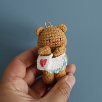 Mignon ours amigurumi en fil à crocheter, pendentif pour sac à dos, accessoire de sac, cadeau fait main, objet décoratif