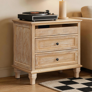 Comodino in Legno da 28 Pollici con 3 Cassetti, Porte USB Tipo C, Tavolino da Notte Stile Rustico con Spazio di Archiviazione - Product Image 1