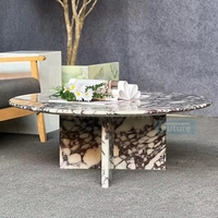 Table basse de luxe au design minimaliste haut de gamme en marbre Calacatta Viola pour villa