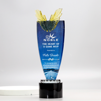 Trophée en cristal noble gravé sur mesure avec ailes bleues pour la reconnaissance des meilleurs joueurs, cadeau d'affaires