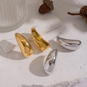 Серьги-гвоздики и серьги-кольца X&L в винтажном стиле с цветочным узором, позолоченные 18-каратным золотом, из нержавеющей стали, водонепроницаемые, оптом для женщин - Product Image 5