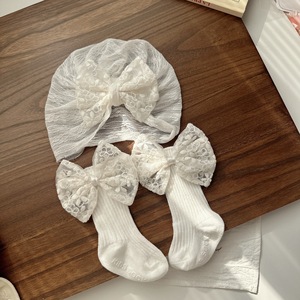 Nouvelles chaussettes antidérapantes en tricot pour filles et bébés filles, tendance et stylées - Product Image 3