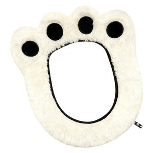 Housse de siège de toilette en forme de patte d'ours de dessin animé, en fourrure de lapin, chaude et adhésive, pour usage domestique, automne-hiver - Product Image 3