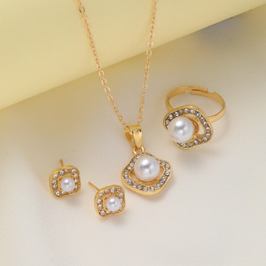 Nouveau Style De Mode Haute Diamant Incrusté Perle Carré Boucles D'oreilles Anneaux Colliers Ensemble 3pcs En Gros - Product Image 3