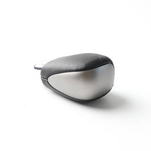 Pommeau de levier de vitesse en cuir ergonomique pour véhicules Toyota - Product Image 2