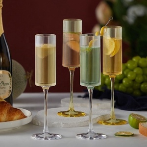 Copas de Champán de Plástico Acanalado 2026, Libres de BPA, Irrompibles, Reutilizables, para Bodas, Fiestas y Catering - Product Image 4