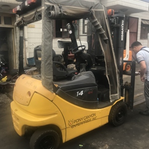 รถยกไฟฟ้า Komatsu14 ขนาด 1.5 ตัน สำหรับทางเดินแคบ ยกสูง 6 เมตร เหมาะสำหรับอุตสาหกรรมค้าปลีกมืออาชีพ และใช้งานนอกพื้นที่ราบ - Product Image 6
