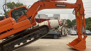 Excavadora de cadenas Doosan DX140LC de 12 toneladas con cucharón hidráulico de 0.2m y válvula Kawasaki, equipo de construcción usado - Product Image 6