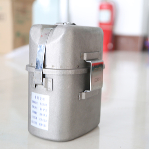 Rescatador Químico de Oxígeno Portátil, Ligero (1.7 kg), con Boquilla y Pinza Nasal para Facilitar su Colocación - Product Image 2