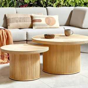 Ensemble de 2 tables basses élégantes en rotin naturel, beaux meubles de style côtier pour la maison, le salon et le jardin - Product Image 1