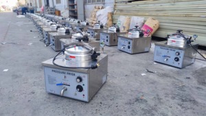 Friteuse à pression de gaz en acier inoxydable 16L certifiée CE | Machine à broast de poulet de style <span class=keywords><strong>KFC</strong></span> pour équipement de cuisine de restaurant - Product Image 6