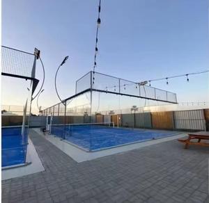 Nouveaux terrains de padel super panoramiques 2024, <span class=keywords><strong>acheter</strong></span> un terrain de padel, fournisseur de terrains de padel en Chine, usine de terrains de tennis à une seule pagaie - Product Image 1