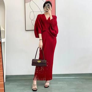 Robe longue plissée à imprimé floral de couleur unie grande taille XL avec manches chauve-souris creuses lâches et franges en queue de poisson décontracté teint en plaine - Product Image 6