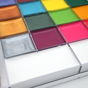 26 цветов минеральной краски на масляной основе и шесть кистей для росписи лица (клоун, оперный герой, Хэллоуин, детская маскарадная косметика), сертифицировано MSDS - Product Image 3