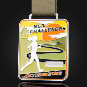 ออกแบบเหรียญมาราธอนทองคำส่วนบุคคล โลหะผสมสังกะสี พร้อมริบบิ้น ราคาโรงงาน เหรียญกีฬา 3 มิติ งานฝีมือโลหะ ออกแบบฟรี - Product Image 1
