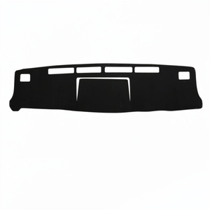 Tappetino per Cruscotto Auto di Lusso a Prezzo di Fabbrica, Copertura Protettiva Decorativa in Poliestere per Nissan Caravan NV350 - Product Image 1