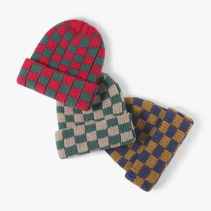 Gorro de Punto Clásico de Moda para Invierno, Grueso, Unisex, con Puño, Diseño a Cuadros, Tejido de Crochet - Product Image 4
