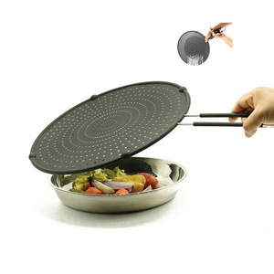 Penutup Panci Anti Cipratan Minyak Silikon Tahan Panas YF Kitchen dengan Gagang Kayu Desain Lipat - Product Image 1
