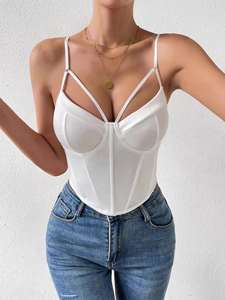 Débardeur court corset sexy et respirant en maille unie avec logo frontal pour femme - Product Image 3