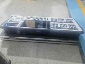 Contrôleur d'éclairage de scène V18.1 Avolit-es Arena <span class=keywords><strong>Console</strong></span> DMX512 pour spectacles à grande échelle, théâtres, festivals, spectacle de lumière - Product Image 4