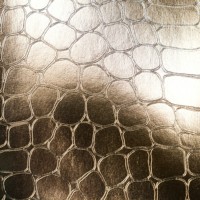 Vente en gros de papier d'emballage cadeau à paillettes à motif crocodile de taille A4 en cuir enduit de PVC comme pour l'emballage de bonbons avec logo personnalisé