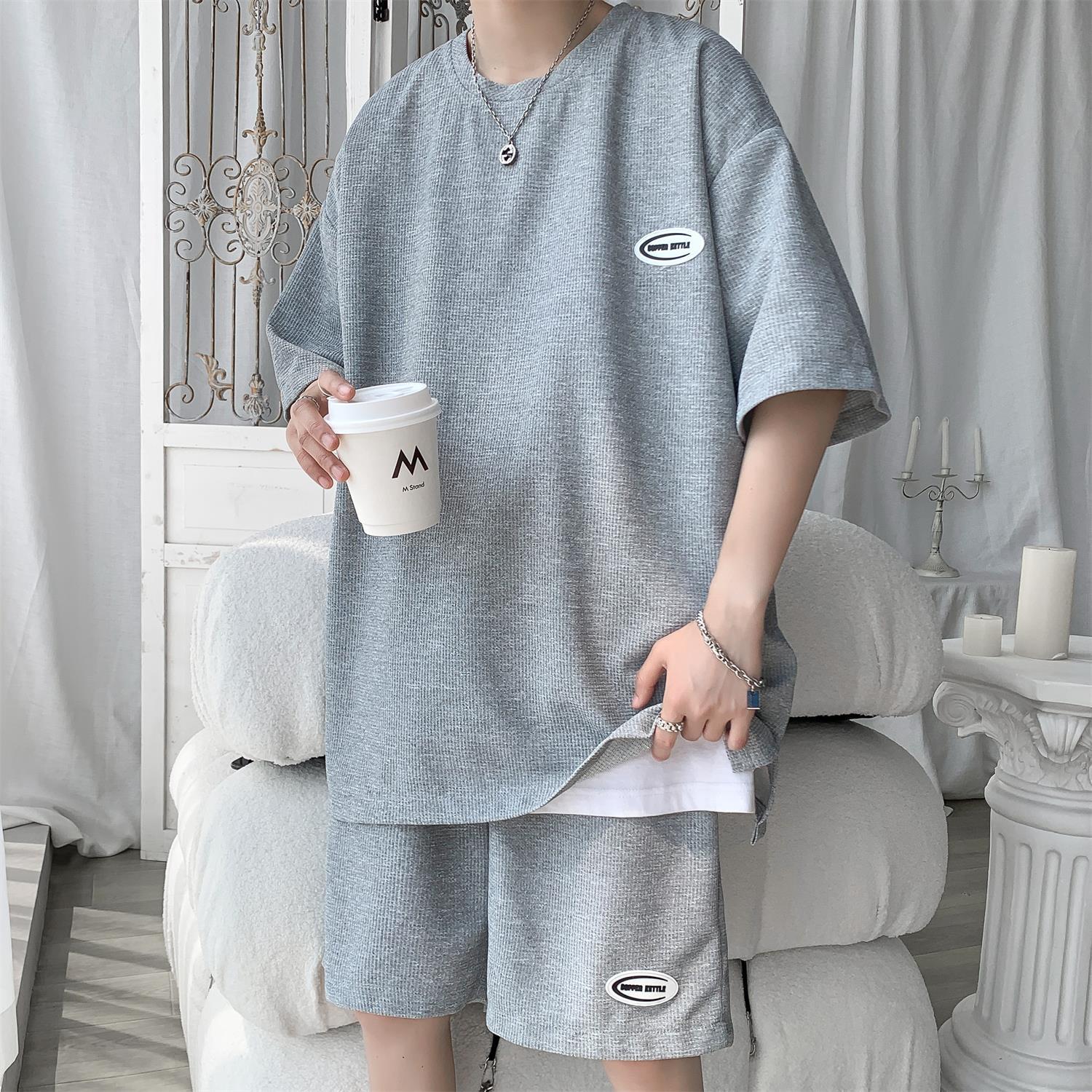 Gris