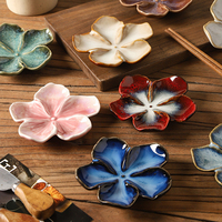 Vaisselle de four en céramique rétro japonaise Soucoupe de trempage domestique créative Conception de feuille de fleur de lotus colorée Assaisonnement Plat de trempage