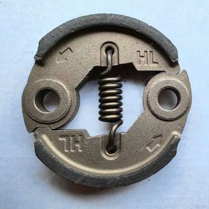 Pièce de rechange d'embrayage pour débroussailleuses, compatible avec les débroussailleuses à fil de 43 cm³, accessoire et pièces pour outils de jardin - Product Image 1