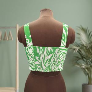 Conjunto de Top Corto con Tirantes Finos y Estampado Tropical Verde y Blanco, Estilo Informal, Poliéster Ecológico y Transpirable - Product Image 2