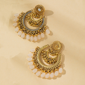<span class=keywords><strong>Orecchini</strong></span> Jhumka in Stile Indiano Tradizionale Vintage <span class=keywords><strong>con</strong></span> Perle e Design Ossidato Placcati <span class=keywords><strong>Oro</strong></span> per Matrimoni - Product Image 3