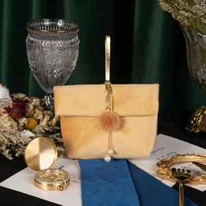 Sacs cadeaux élégants en velours portables pour mariages et Noël, pour emballer des bonbons, du chocolat et des bijoux - Product Image 3