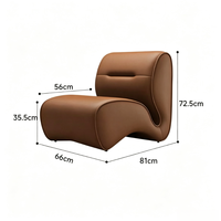 Fauteuil individuel traditionnel Tenghang en cuir huilé et fourrure Sherpa, dossier massif, pieds en bois, design de salon