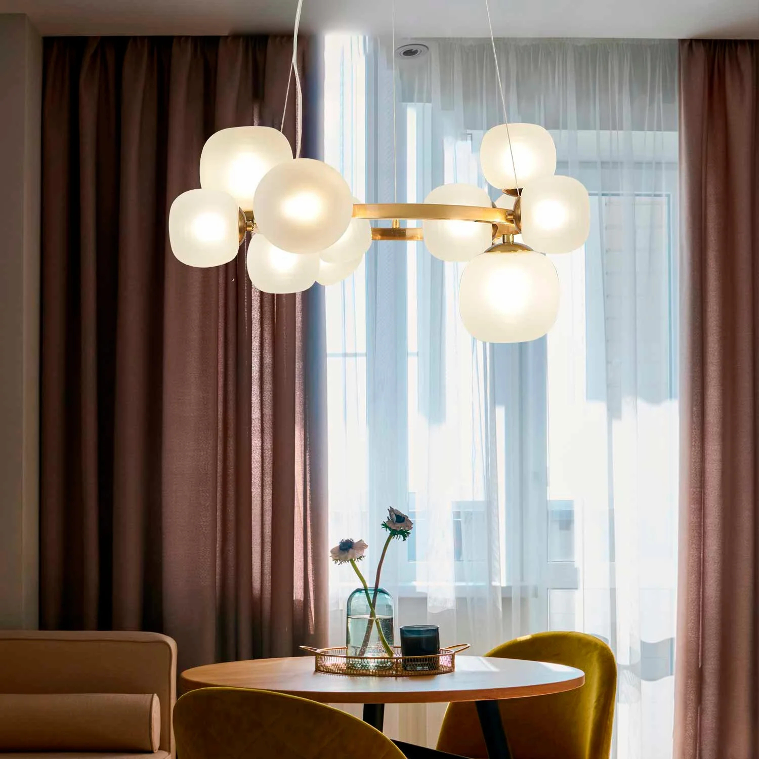 High Quality Easy Installation Iron Surface Mounted Ceiling Lamp 11 Lights Opal White Tulips Nicoletta Warm Atmosphere Hanging
