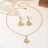 Ensemble de boucles d'oreilles en forme de chaîne de collier d'arbre de Noël de luxe, un cadeau de Noël attentionné pour petite amie